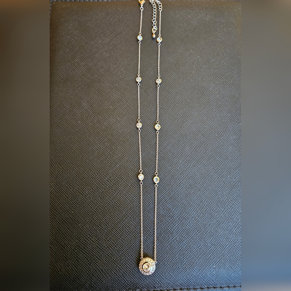 Beautiful silver jewelry necklace